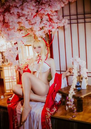 三个姑妈一个侄
