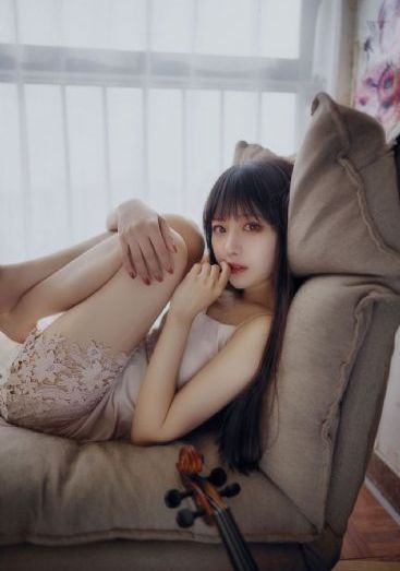 年轻的老师在线播放