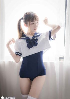 被老板抱进办公室糟蹋h