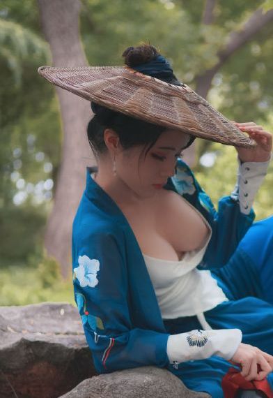 她唇之下小说免费观看电视剧