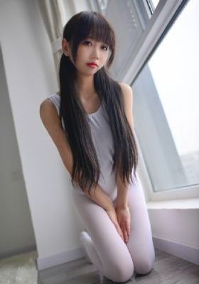 不扣钮的女孩免费观看