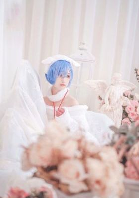 美女和老师拔萝卜