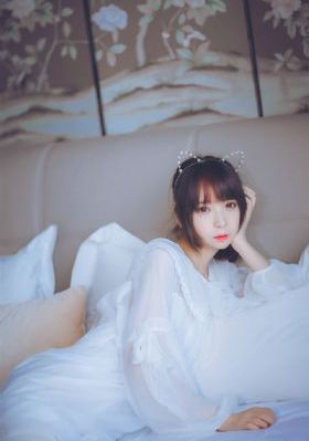 他缓慢而有力的往里挺送免费视频